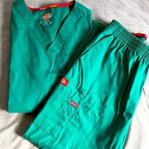 Dickies Mens scrub set large